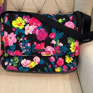 Vera Bradley Essential Messenger Bag